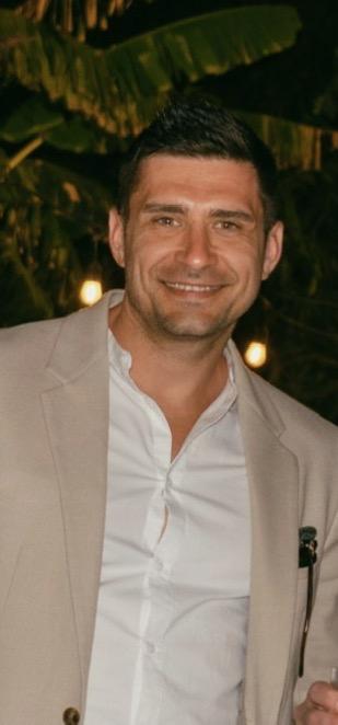 Niko Nikolic meeting with a local homeowner